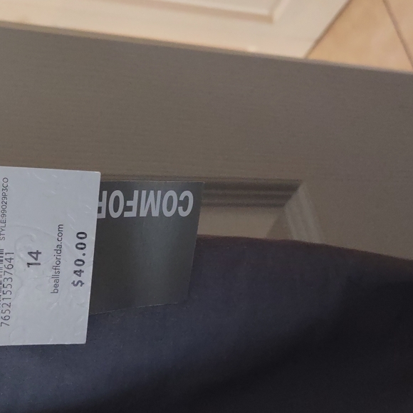 Nwt Coral Bay capris - Picture 7 of 7